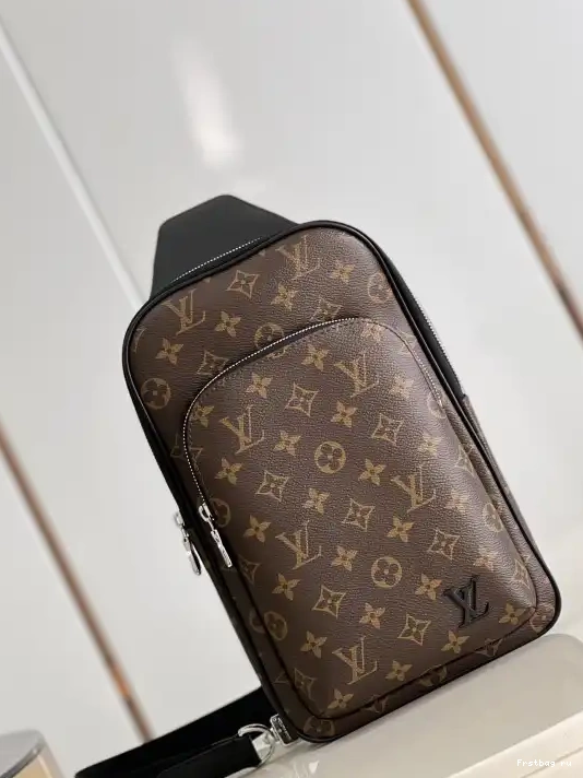 First bag ru VUITTON LOUIS Slingbag NM Avenue 0314