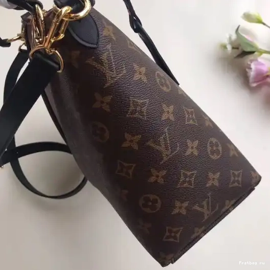 First bag ru Louis MM V Vuitton TOTE 0318