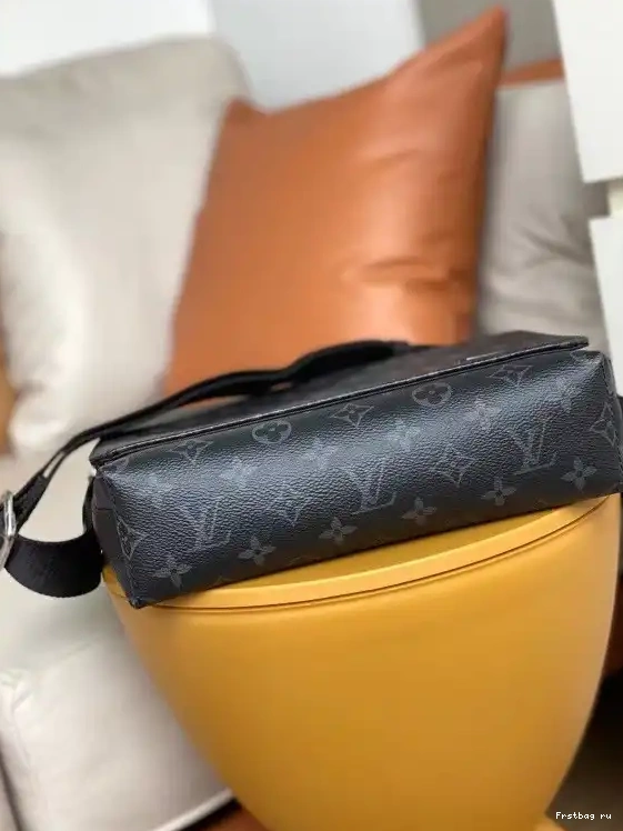 Frstbag ru PM LOUIS DISTRICT VUITTON 0316