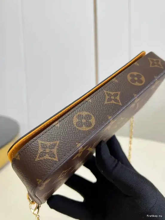 First bag ru FÉLICIE POCHETTE VUITTON LOUIS 0314