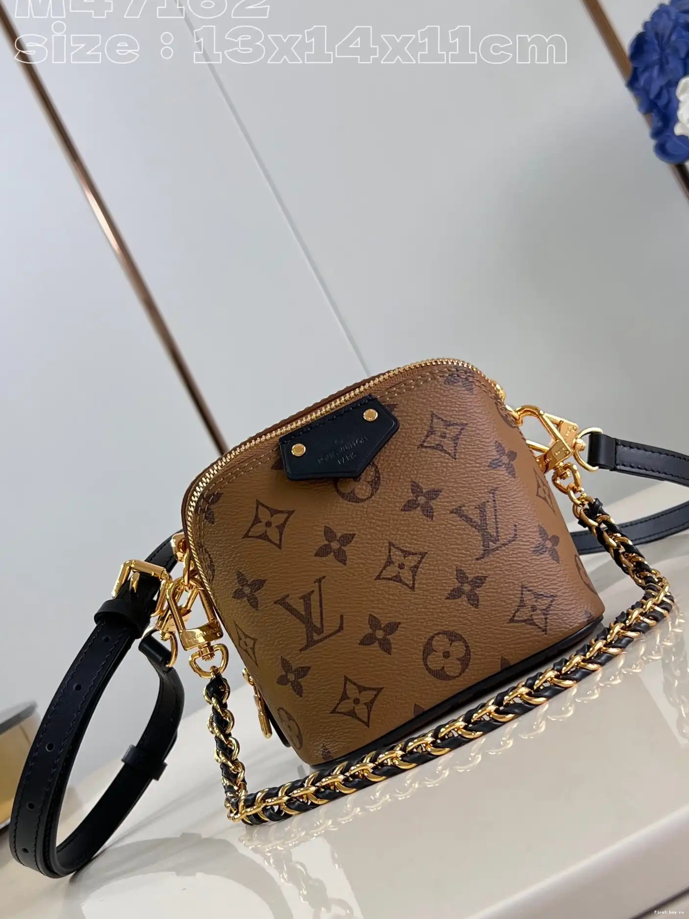 LOUIS Case-13*14*11.5CM In Just VUITTON 0313