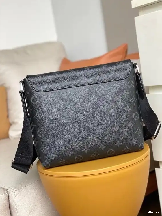 Frstbag ru PM LOUIS DISTRICT VUITTON 0316