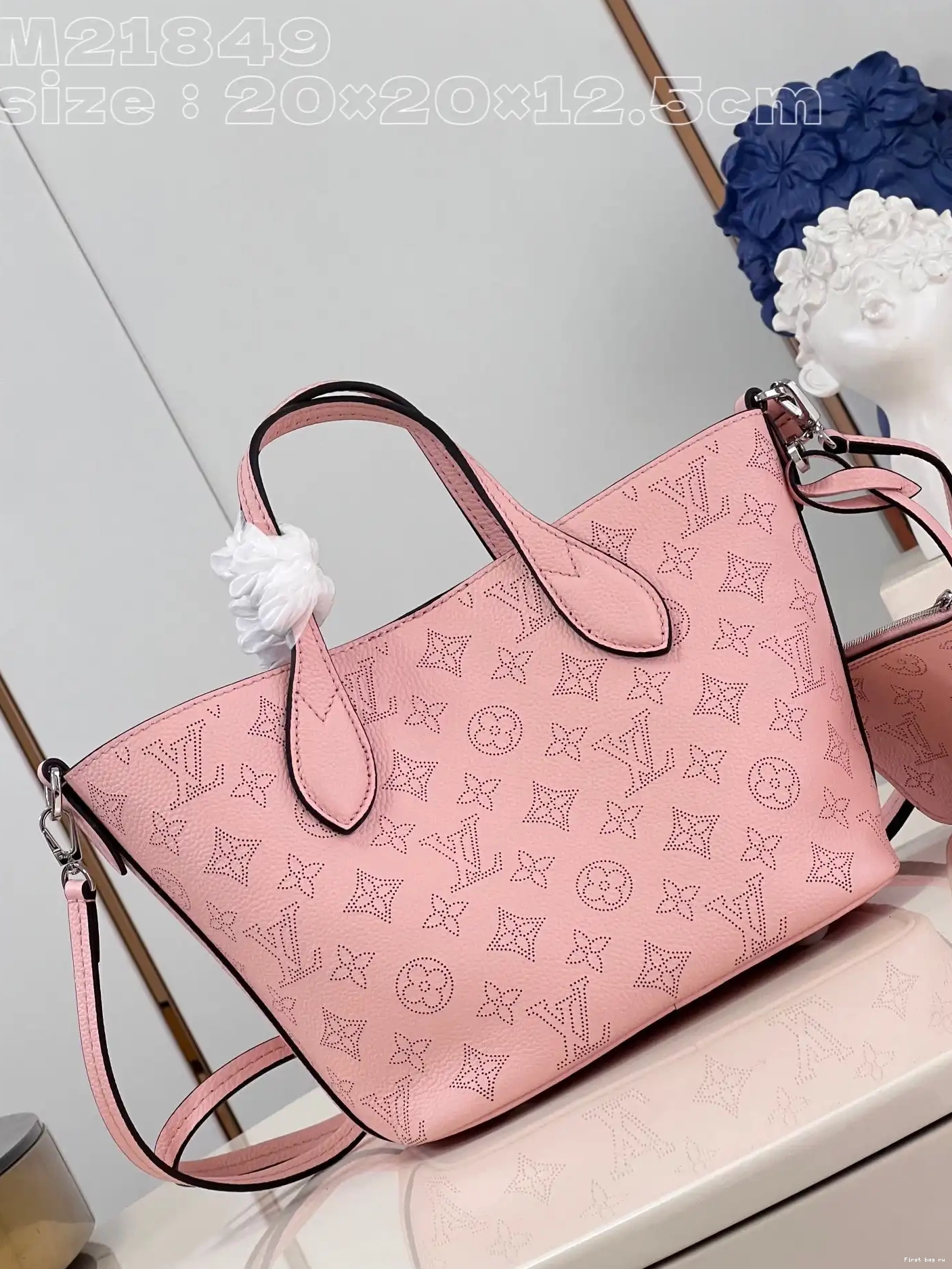 First bag ru VUITTON BLOSSOM LOUIS PM 0309