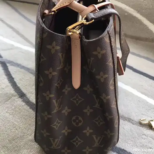 First bag ru Bag Montaigne GM Vuitton Louis 0310