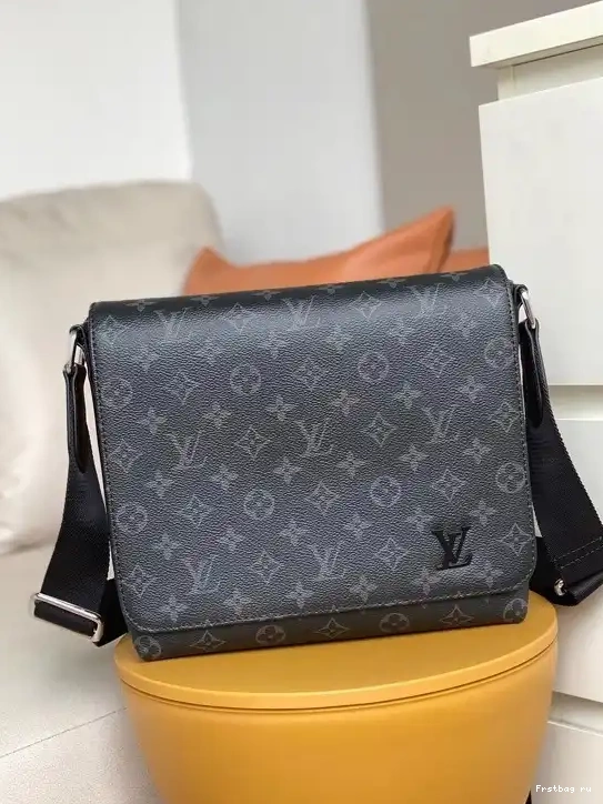 First bag ru PM LOUIS DISTRICT VUITTON 0316