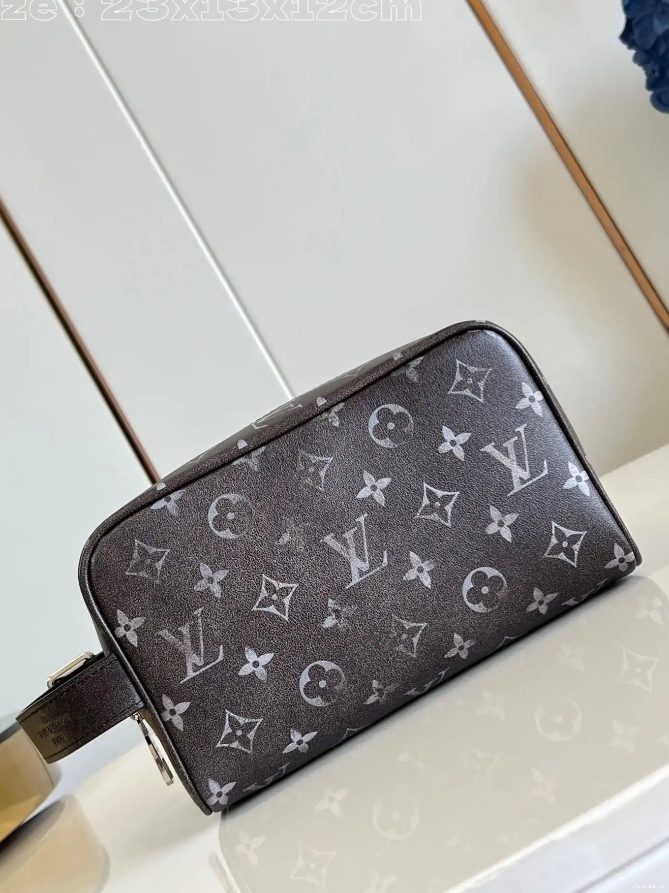 First bag ru LOUIS KIT DOPP bag-23*13*12CM LOCKER VUITTON 0314