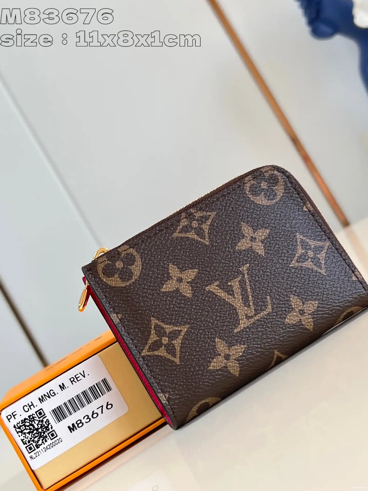 Frstbag ru Noa Vuitton Compact Louis Wallet-11*8.5*1.5CM 0315