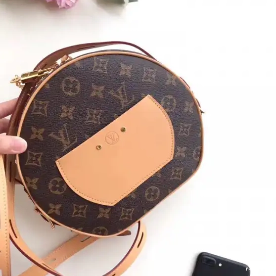 First bag ru BOITE Vuitton Louis CHAPEAU PETITE 0309