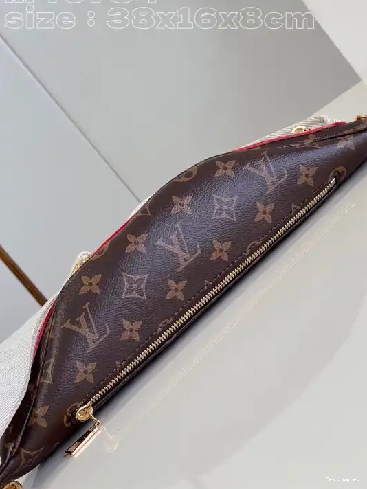 First bag ru VUITTON Rise High LOUIS 0311