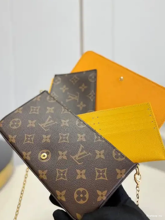 First bag ru FÉLICIE POCHETTE VUITTON LOUIS 0314