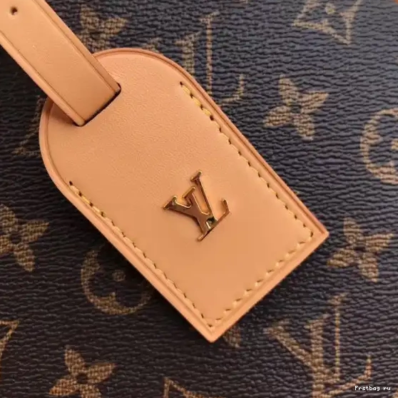 First bag ru BOITE Vuitton Louis CHAPEAU PETITE 0309